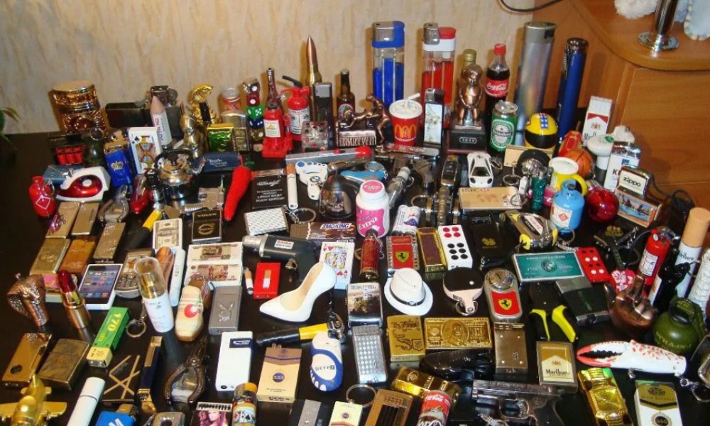 Омич продаёт коллекцию зажигалок за 25 тысяч рублей