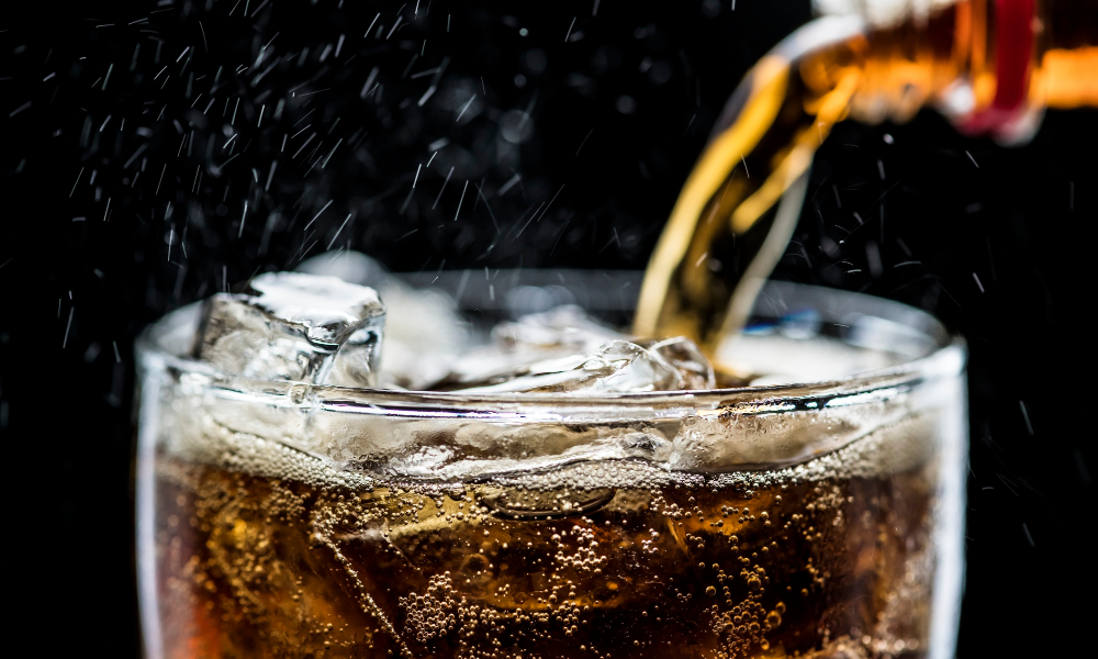 Две крупные сети быстрого питания в России переходят на напитки отечественного производителя