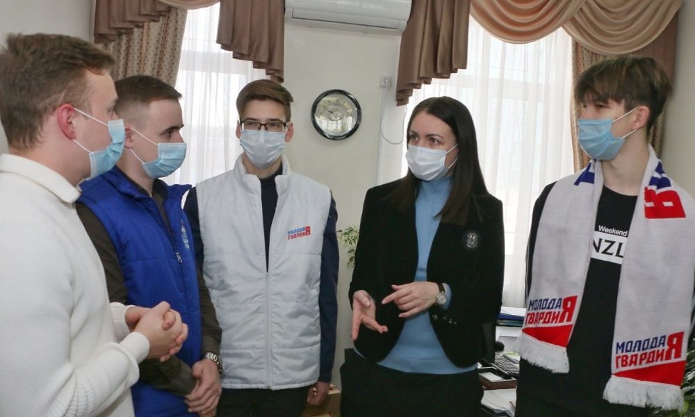 Оксана Фадина поддержала медицинских работников омской БСМП № 2