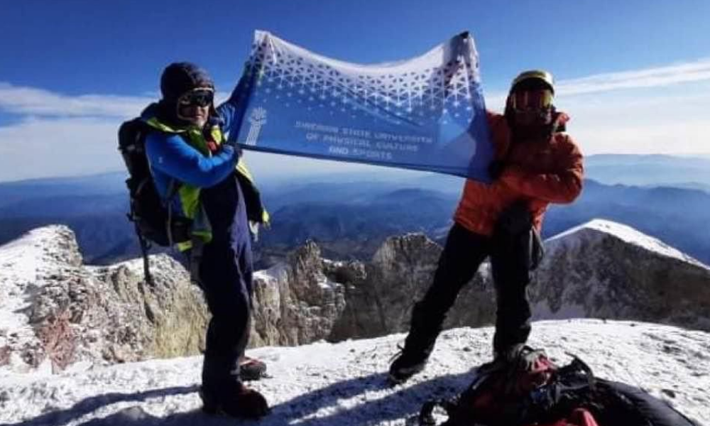 Омские альпинисты покорили самую высокую гору в Мексике 
