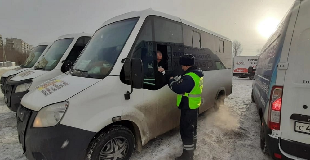 Омская Госавтоинспекция проведёт рейд по проверке водителей общественного транспорта