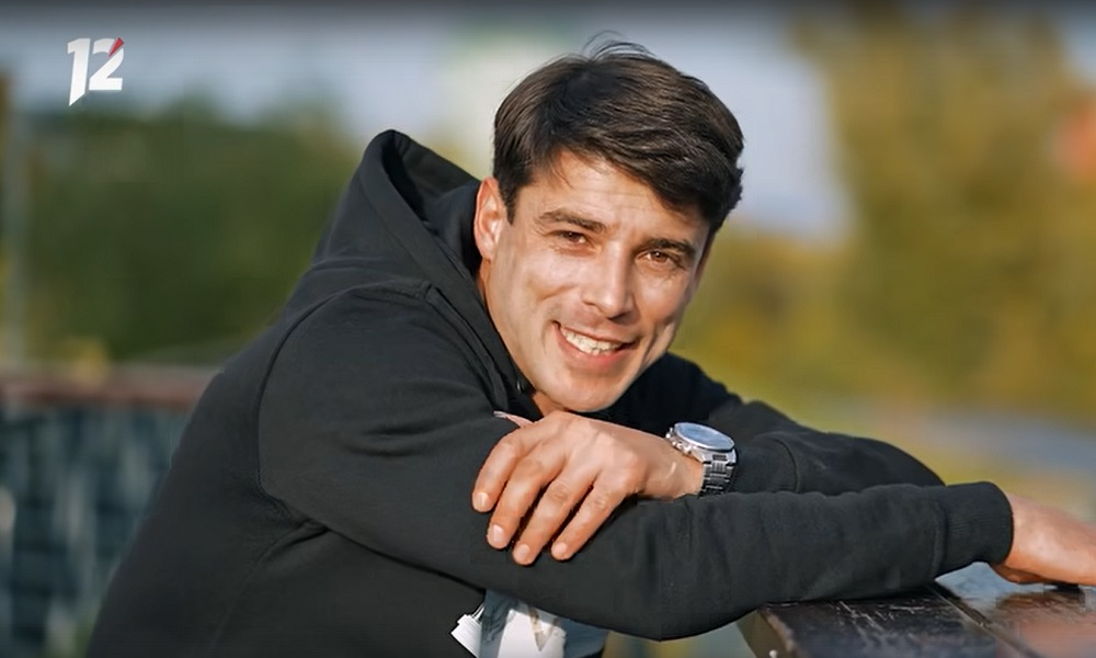 Актёр Омской драмы Степан Дворянкин поддержал кадровый конкурс «ПРОдвижение ГЕРОЕВ»