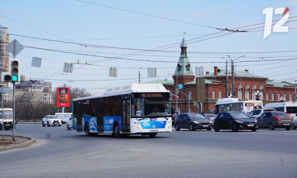 В сентябре в омских автобусах кондукторов заменят на валидаторы 