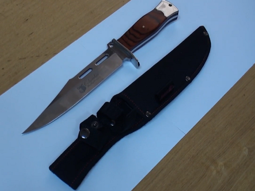 В Омском аэропорту у пассажира изъяли нож