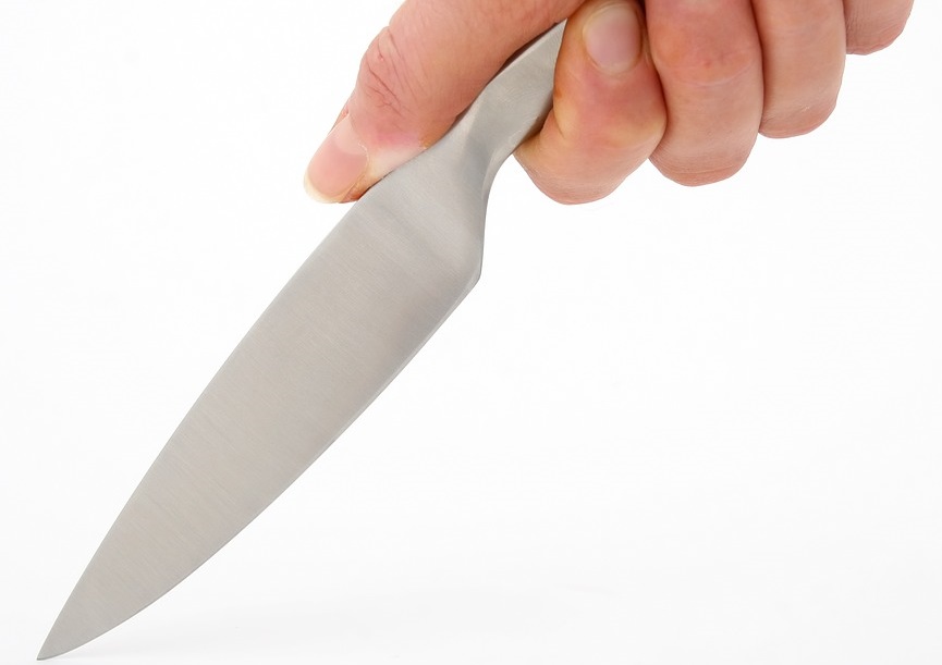 Две омички ранили мужей 8 марта