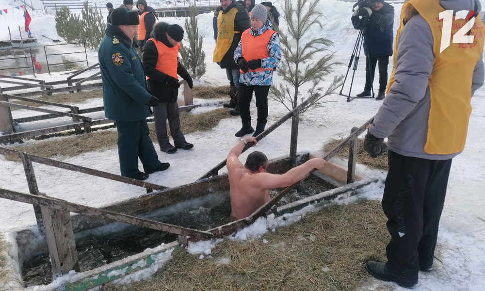 Омский клуб «Моржи» поможет подготовиться к крещенским купаниям