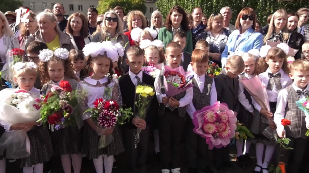 Родители будущих первоклашек смогут подать документы в новую школу на Космическом проспекте