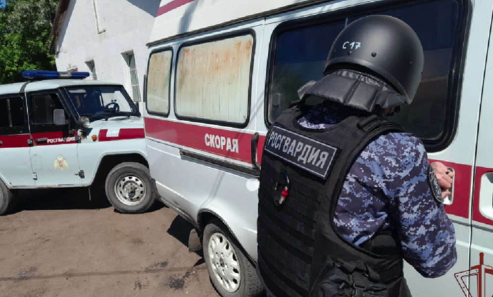 За месяц омские медики звали росгвардейцев на помощь больше 30 раз