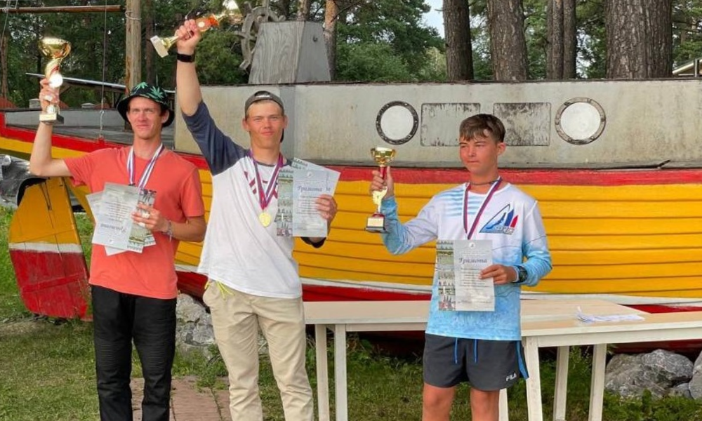 Омские яхтсмены поднялись на пьедестал в Новосибирске