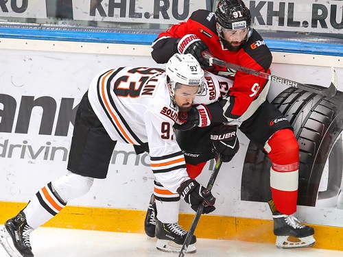 Омский "Авангард" встретится с "Амуром" 129 раз