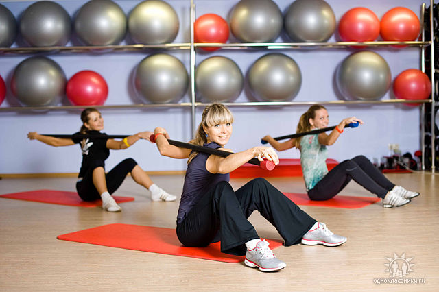 Омским мамам предлагают заняться фитнесом дома