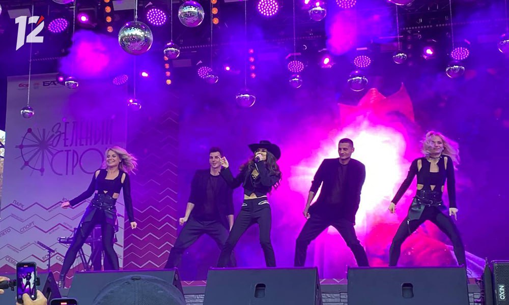 В Омске на Зелёном острове выступила группа «Винтаж»