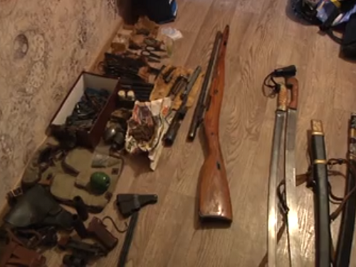 Слесаря одной из войсковых частей осудили за незаконные хищение и сбыт элементов стрелкового оружия