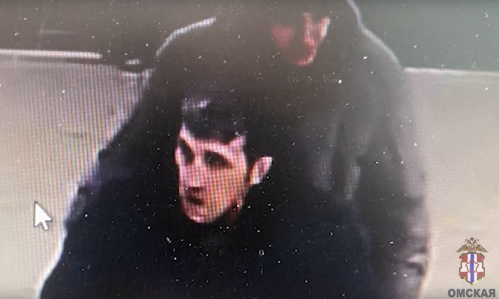 Двое омичей потратили 4 тысячи рублей с чужой банковской карты