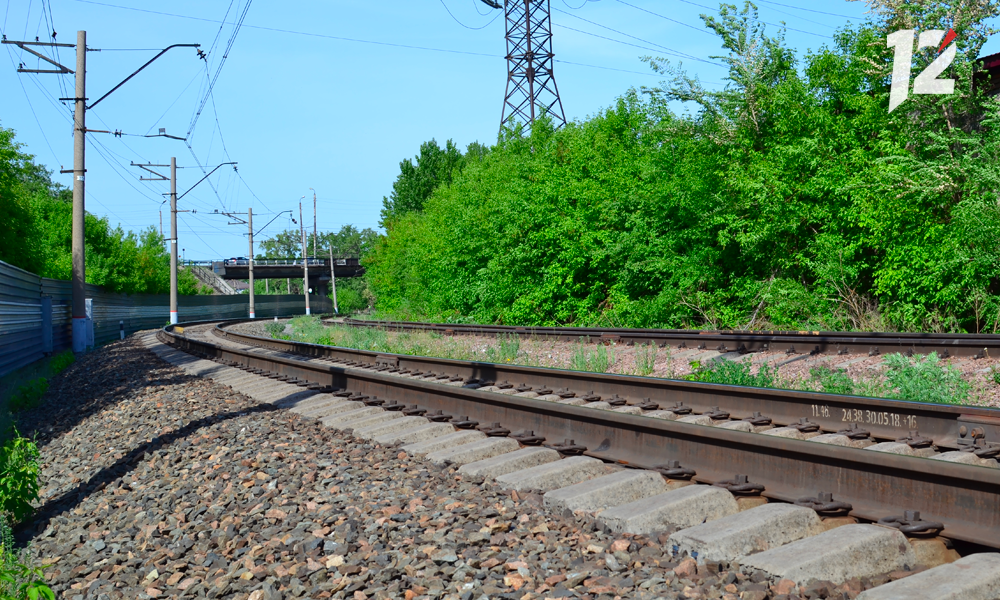 Первые лица Омской области поздравили железнодорожников с праздником