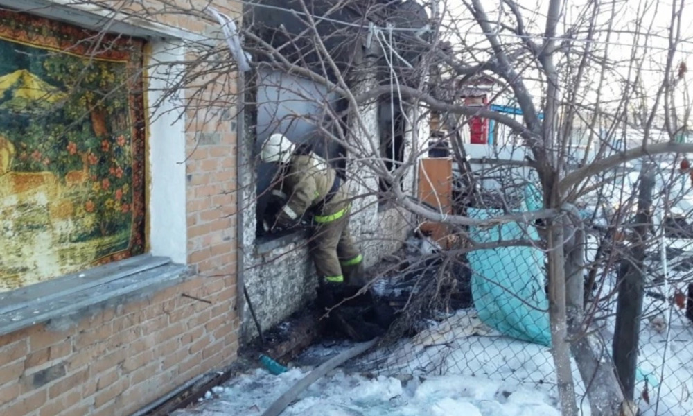 В больнице умерла школьница, пострадавшая при пожаре в Омской области 