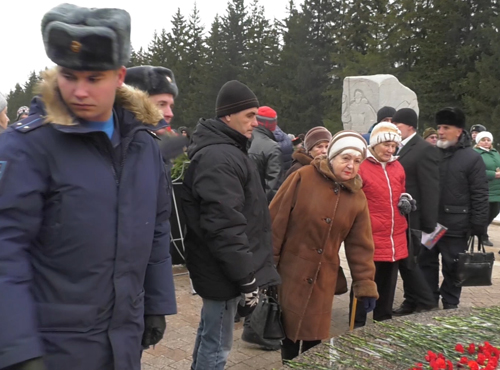 В Омске память погибших на полях сражений солдат почтили минутой молчания