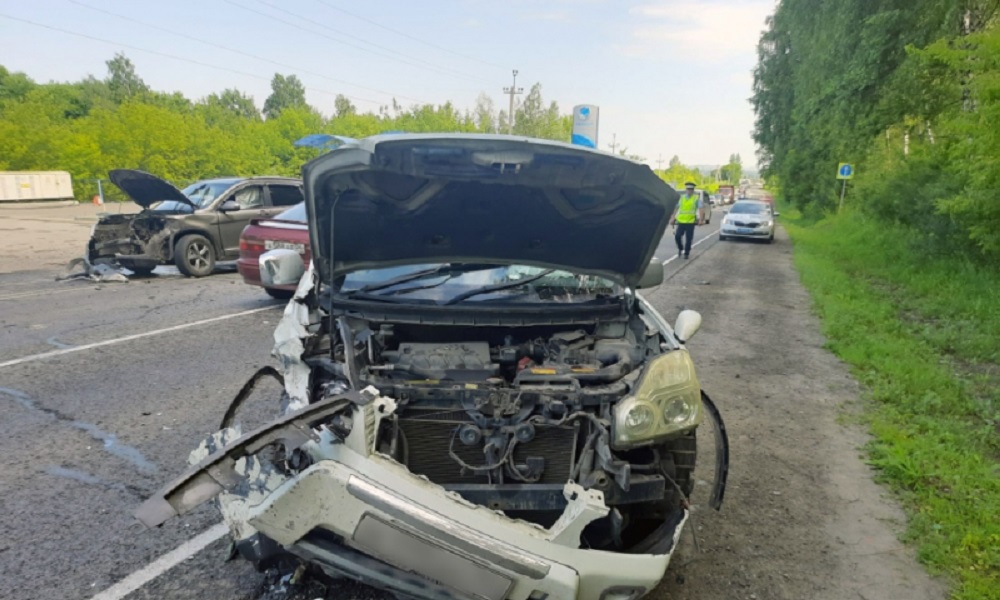 Житель Омской области устроил ДТП, где второй водитель получил перелом грудной клетки 