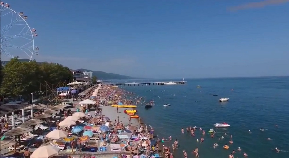 Россиянам советуют покупать путёвки на юг заранее