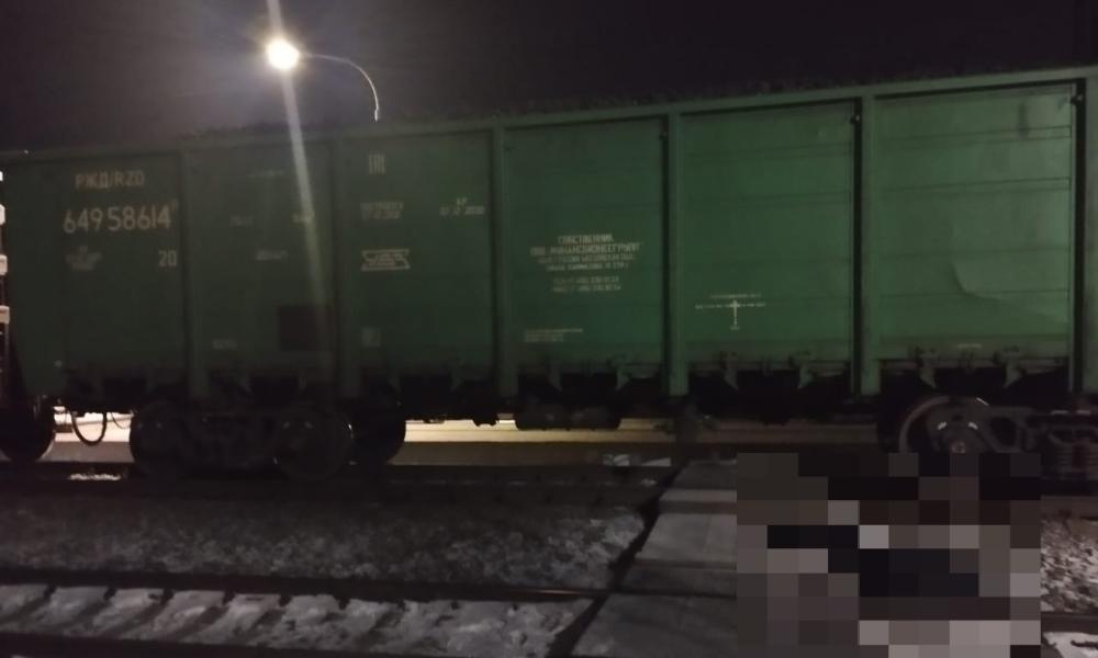 В Омской области пьяного пенсионера насмерть сбил грузовой поезд 