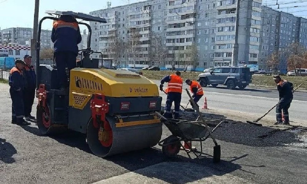 В Омске восстанавливают благоустройство после ремонта теплосетей