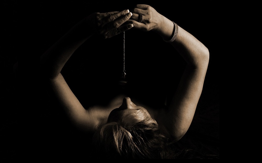 Гипноз в раскрытии преступлений: как следователи находят преступников с помощью гипнорепродукции