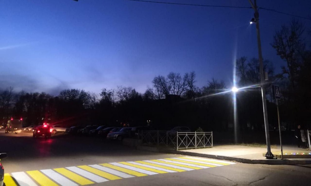 В Омске оборудуют 200 проекционных пешеходных переходов 