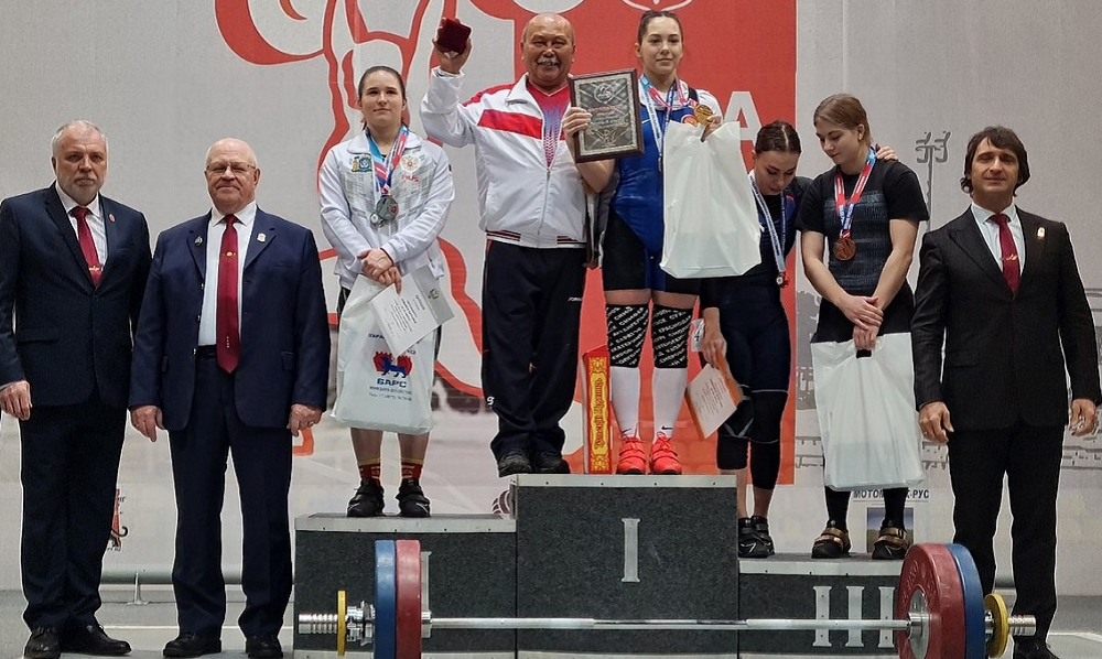 Омичка Ольга Тё стала победительницей кубка России по тяжёлой атлетике 