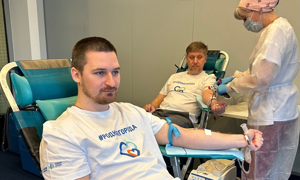 Несколько десятков сотрудников «Газпромнефть-СМ» поддержали акцию по сдаче крови