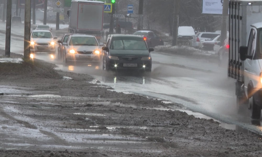 Жителей частного сектора просят не сбрасывать снег на проезжую часть