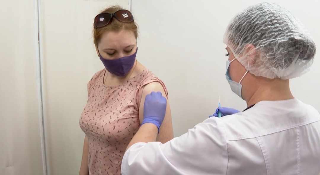 Коллективный иммунитет против коронавируса в Омской области достиг 57,2%