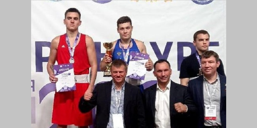 Омский боксёр Дмитрий Анисимов стал чемпионом всероссийской Универсиады