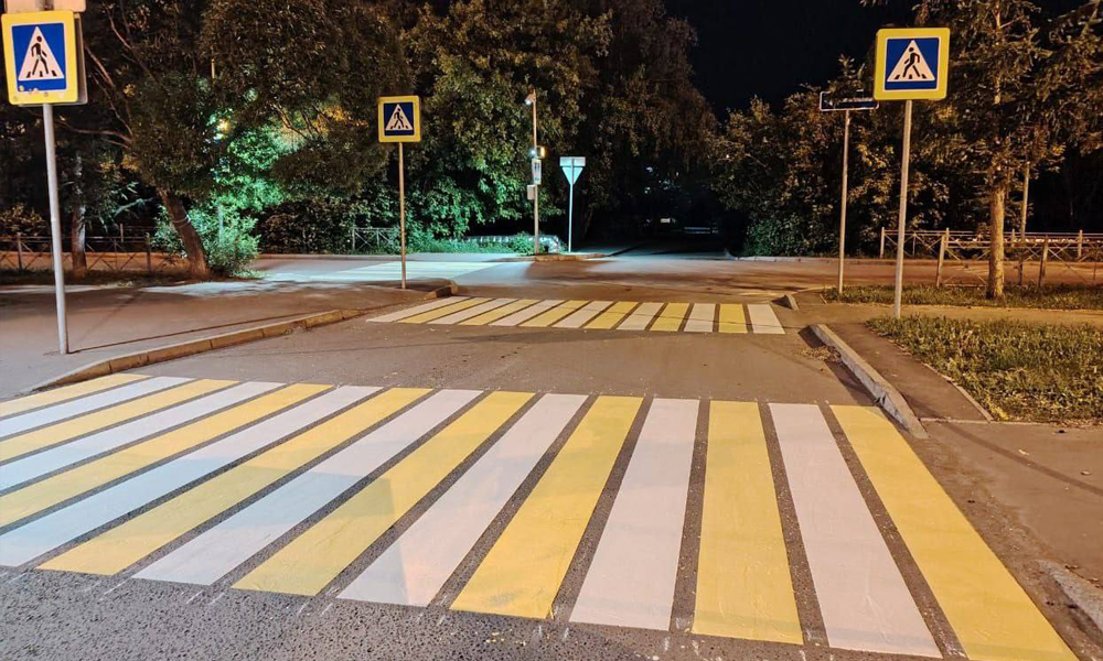 В Омске готовят подходы и подъездные пути к образовательным учреждениям в преддверии нового учебного года