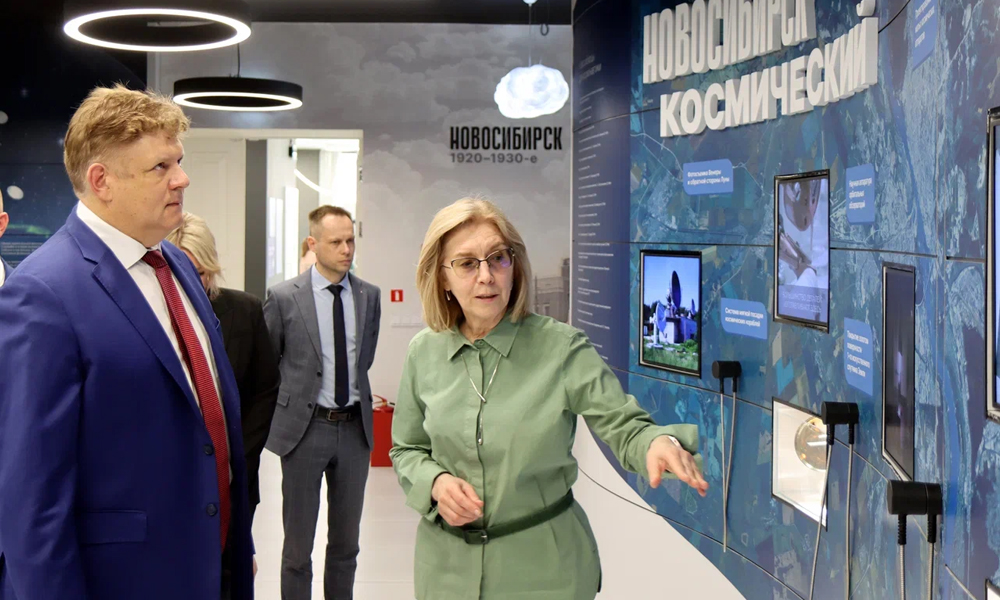 Полпред президента в СФО посетил обновлённый Музей космонавтики в Новосибирске