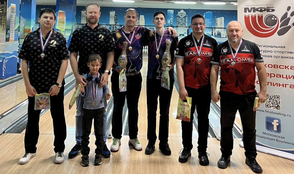 Омские боулеры вернулись из Москвы с медалями