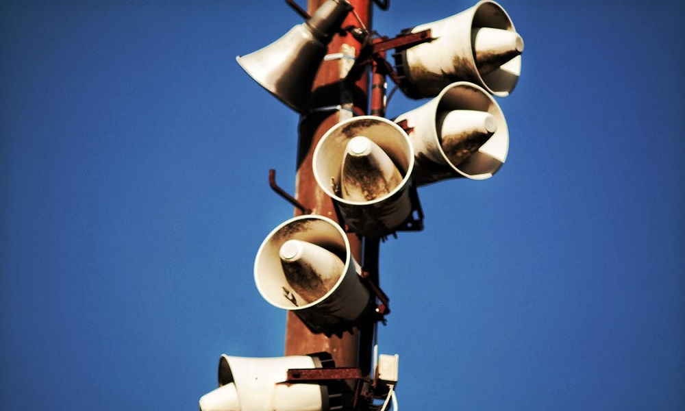 На улицах Омска больше не будет шумной рекламы