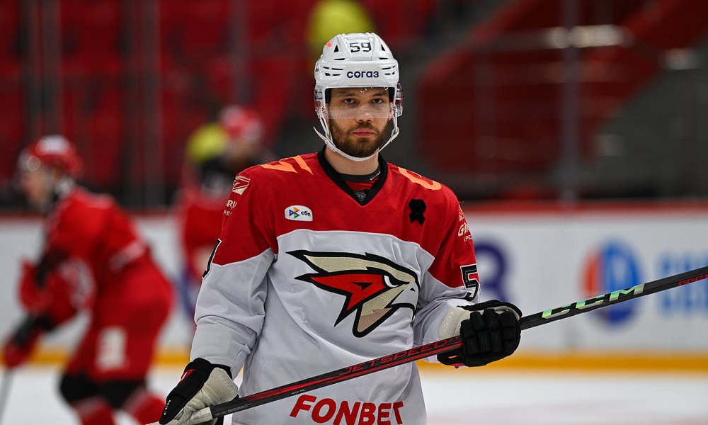 У защитника омского «Авангарда» Егора Воронкова родился сын 