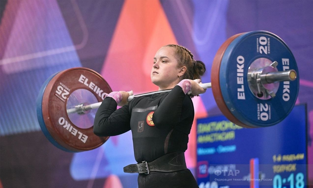 Омичка Анастасия Лактионова завоевала серебро первенства России по тяжёлой атлетике 
