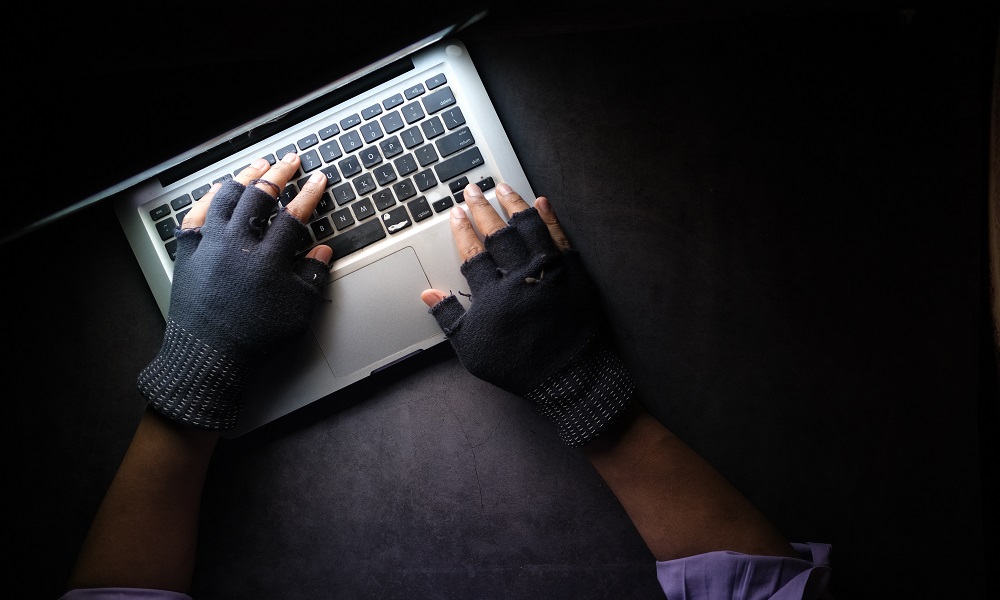 Омичу грозит 5 лет колонии за неправомерный доступ к компьютерной информации 