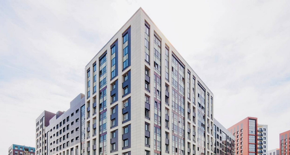 В микрорайоне Зелёная Река достроили ещё одну многоэтажку