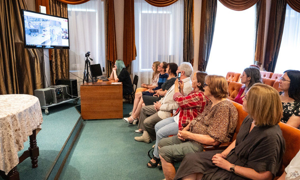 Омский музей Ф.М. Достоевского провёл первый телемост с белорусскими коллегами