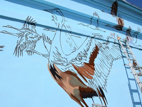 В Омске изображения краснокнижных птиц украсят стены электроподстанции