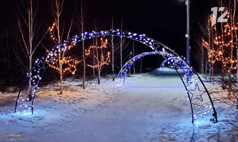 Прогулка по новогоднему парку им. 300-летия Омска [ФОТОРЕПОРТАЖ]