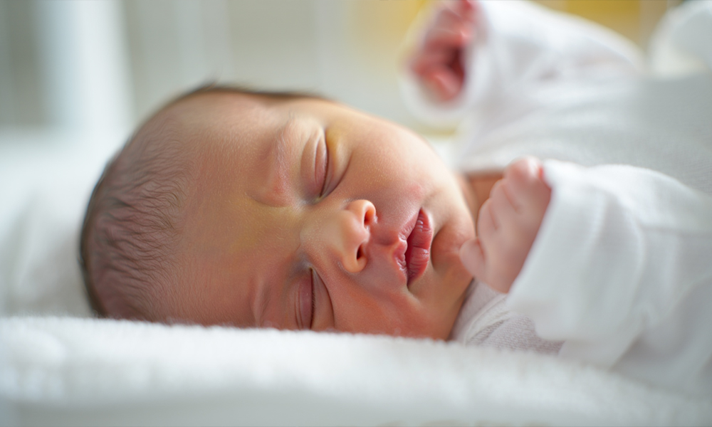 Омичам рассказали о рождаемости в августе