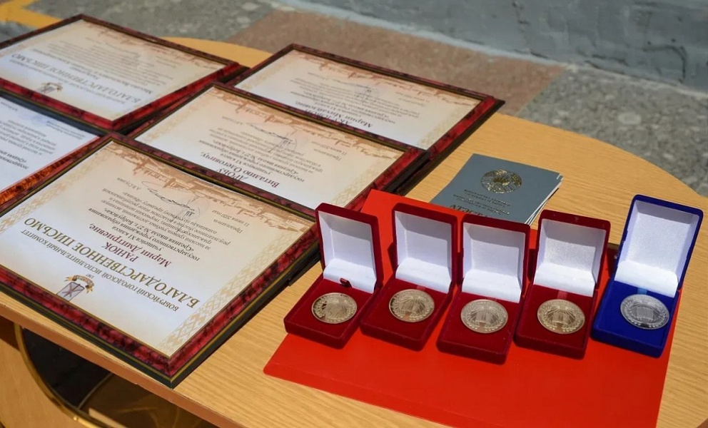 Юные омичи вновь смогут получить серебряные медали за хорошие оценки в аттестате