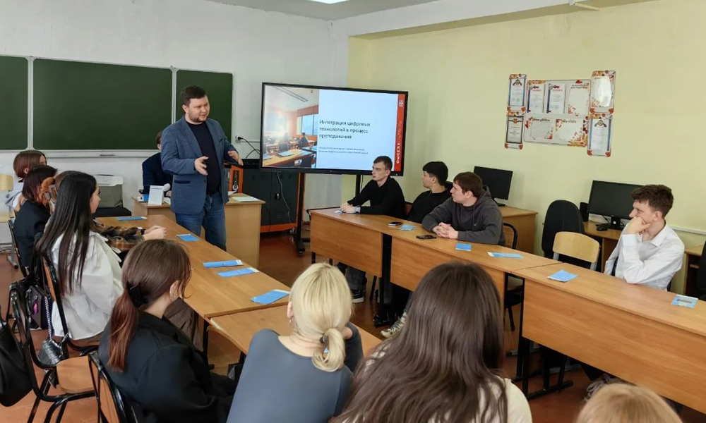 Минцифры провело образовательные мероприятия в Саргатском районе