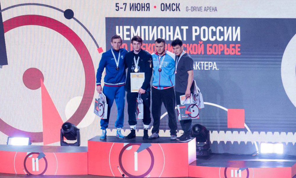 Омские спортсмены стали призёрами домашнего чемпионата России по греко-римской борьбе