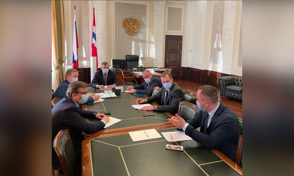 С 1 декабря в Омской области чиновников не пустят на работу без QR-кодов