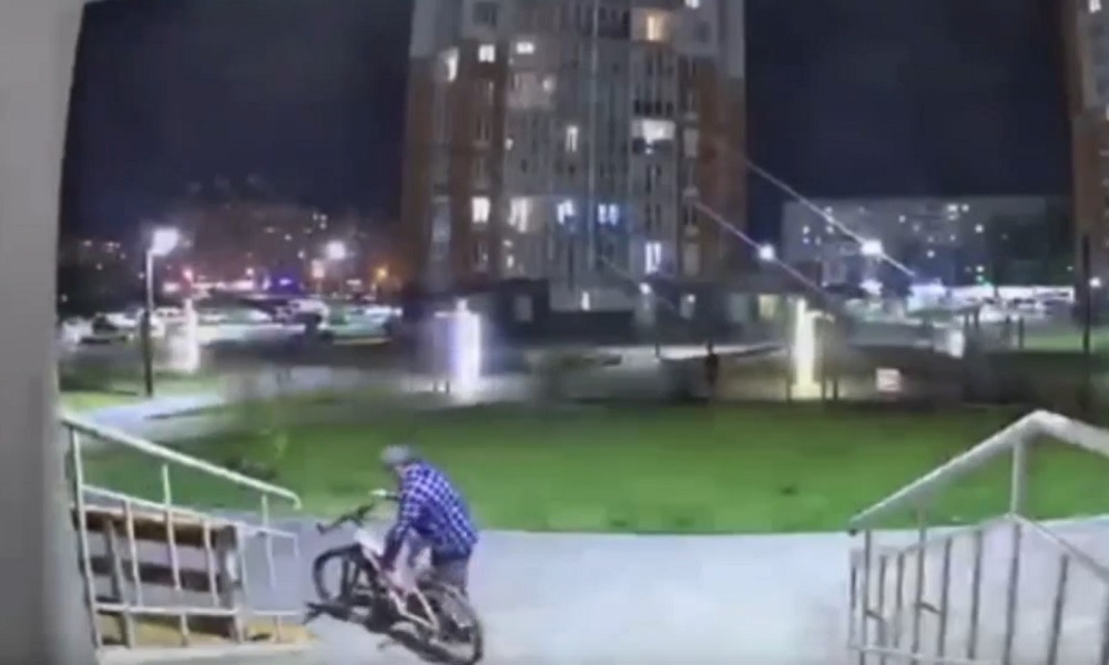 Омские сотрудники УМВД задержали подозреваемого в краже велосипеда