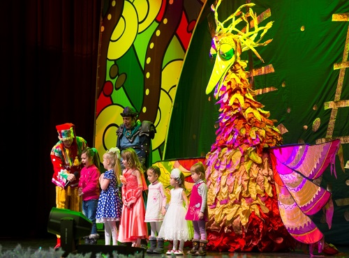 В Омск приедут "Куклы-Великаны", побывавшие в разных городах России